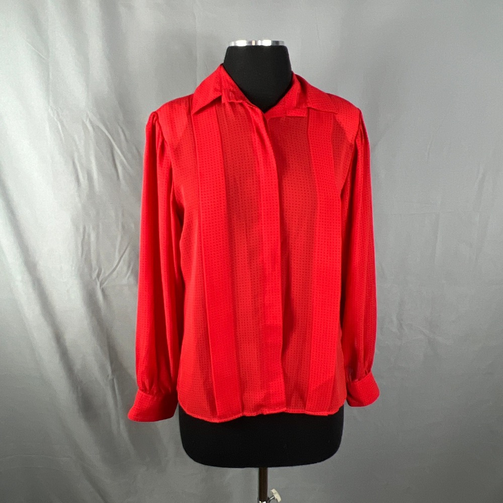 Chaus Blouse Top Womens 10 Red Black Polka Dot Pleated Classic Pointed Collar